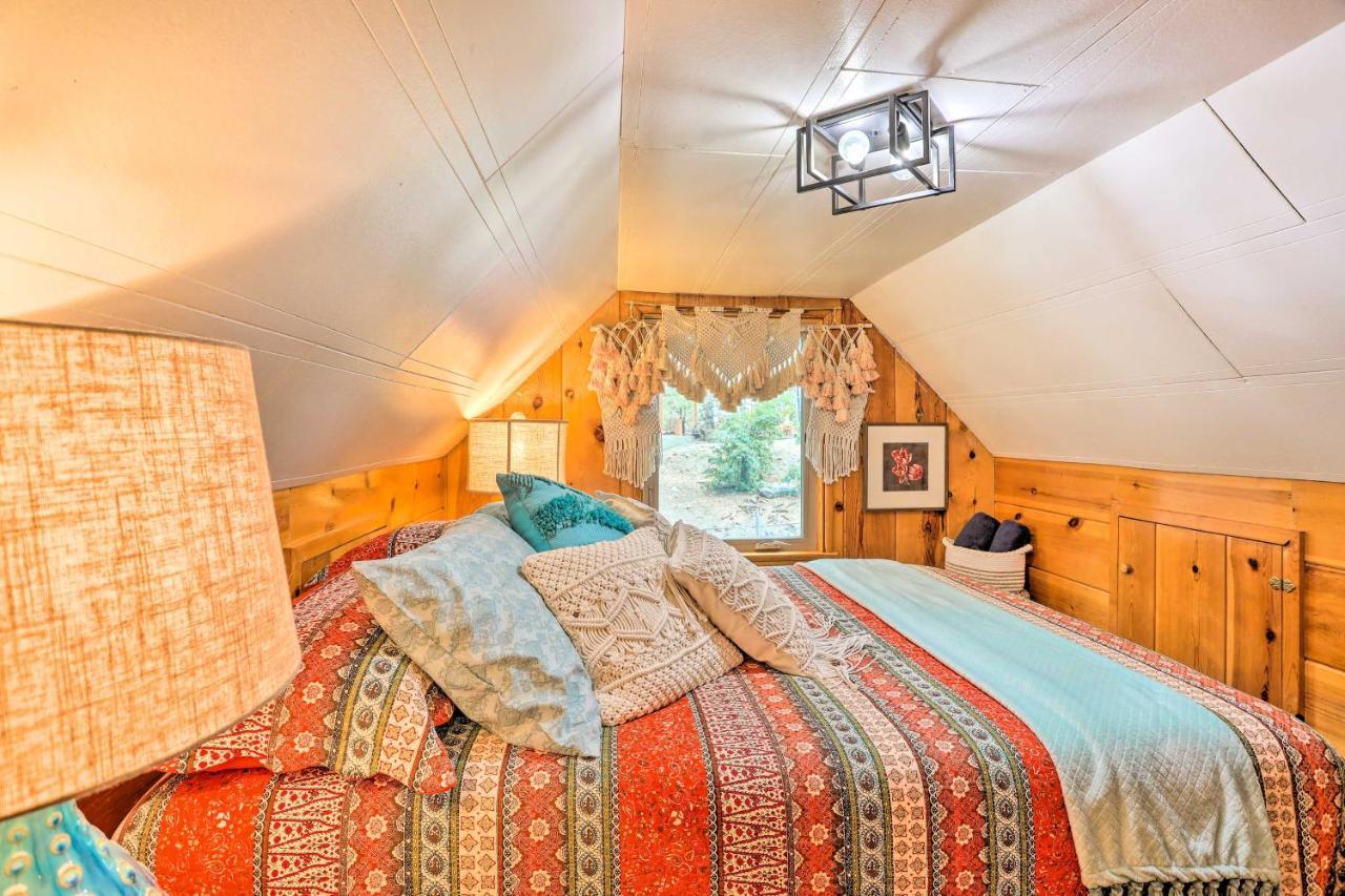 Wrightwood Cabin With Cozy Interior! Exterior photo